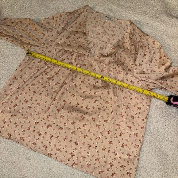 Madewell Satin Puff-Sleeve V-Neck Top in Baby's Breath Pink Medium EUC - Picture 8 of 11